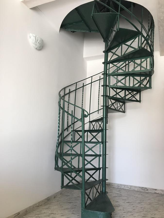 Coin Otel